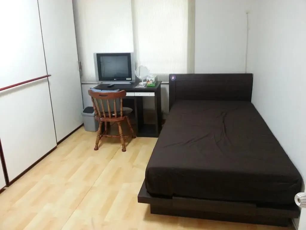 Susan's House - photo 4