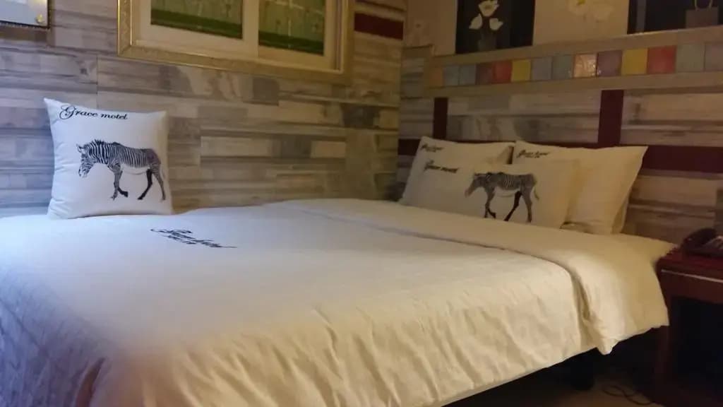 Grace Motel - photo 3