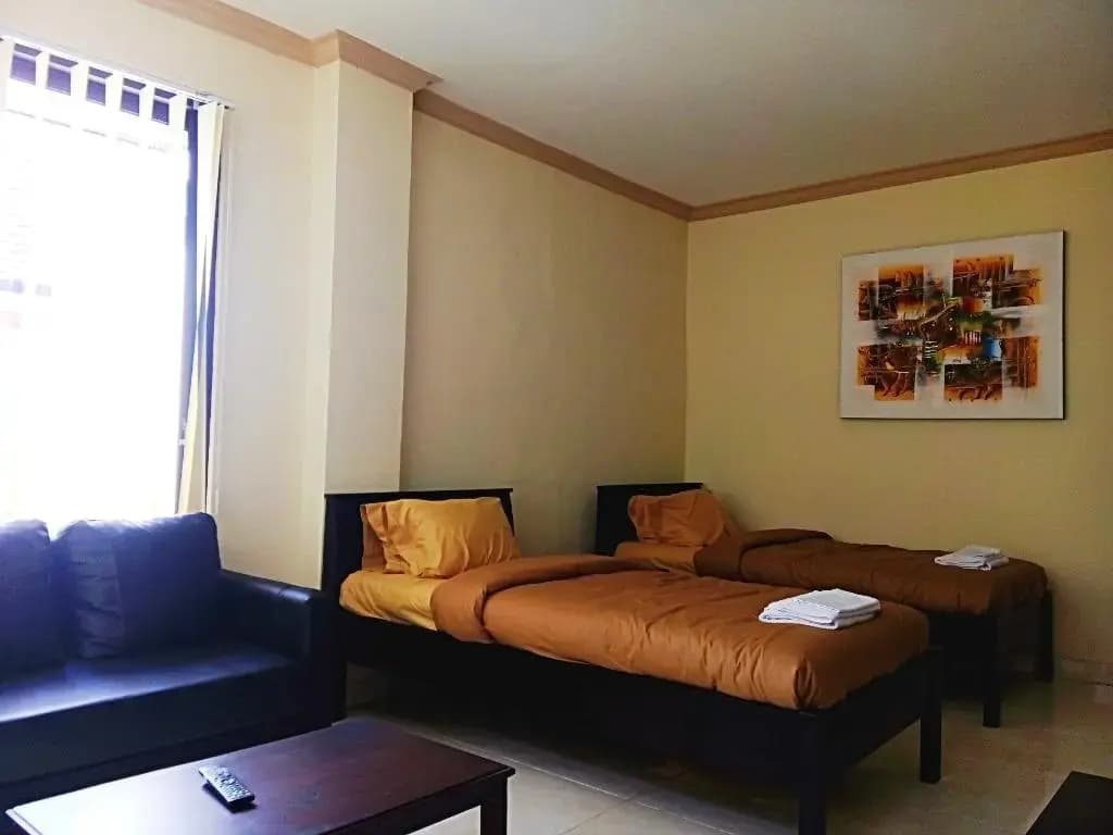 Udayana Lodge Denpasar - photo 3