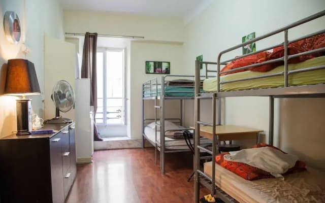 Apartment on Place Massena - photo 2