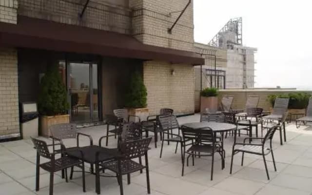The Ritz Plaza - photo 3