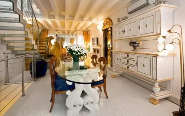 Casa Fortuny Luxury Apartment - photo 2