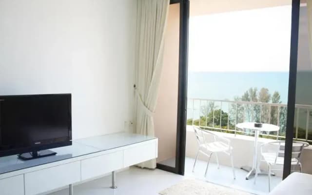 Home-Suites – Amazing Oceanfront Penang - photo 4