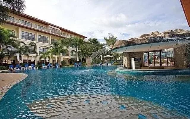 Bang Tao Beach Apartment - photo 2