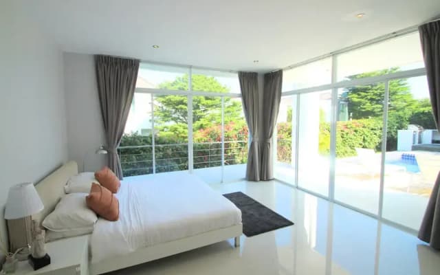 Phu Montra Luxury Sea View Mansion - photo 4