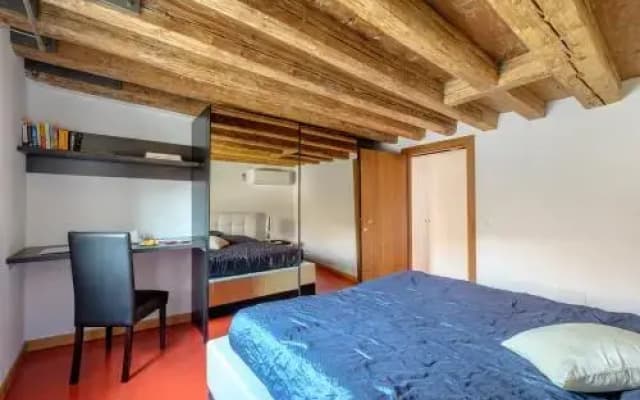 The Lion's House APT4 - photo 3