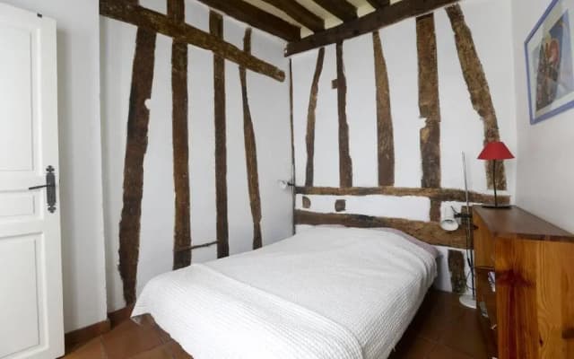 Lovely and Typical 1 bedroom - photo 2