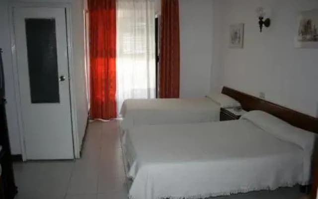 Hostal Madrid Centro - photo 3
