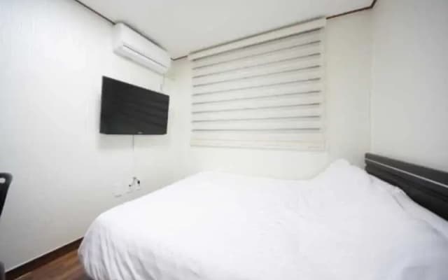 JJ House Myeongdong - photo 4