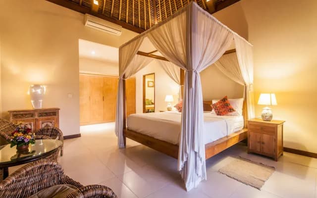 伊科巴纳巴厘岛别墅(Ikobana Bed and Breakfast Bali) - photo 2