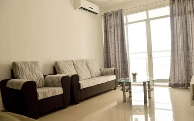 Summertime Arena Suite 2 - photo 5