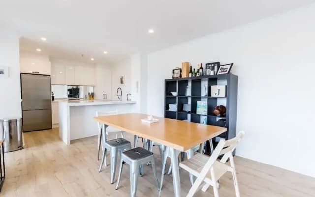 YUKI, 1BDR Melbourne Apartment - photo 2