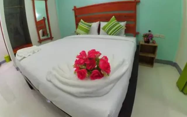 Reenaa lanta Resort - photo 2