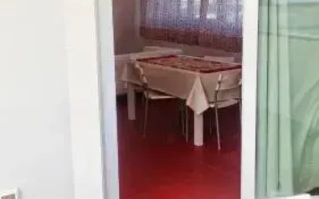 Red Flat - photo 5