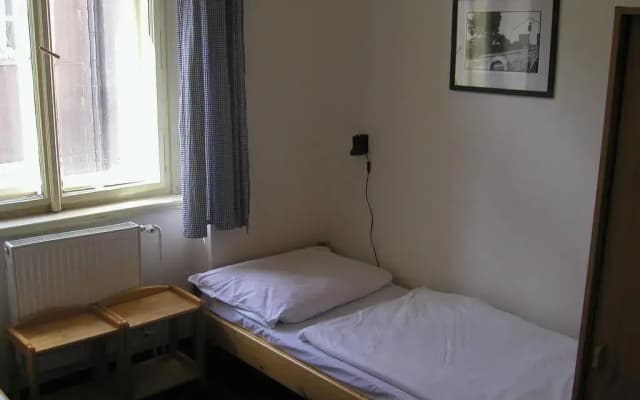 Travellers Hostel - photo 3