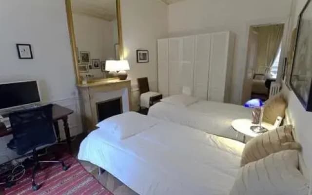 Large 2 Bedrooms Latin Quarter (338) - photo 2