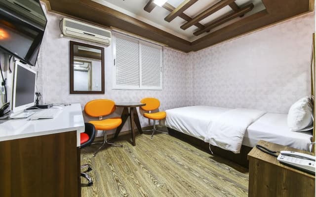 Sheel Motel - photo 2