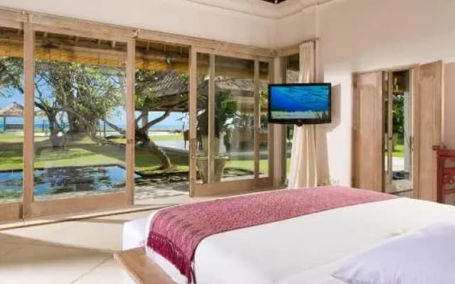 Villa Atas Ombak - photo 2