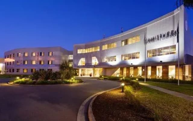 Hemisphere Hotel - photo 2