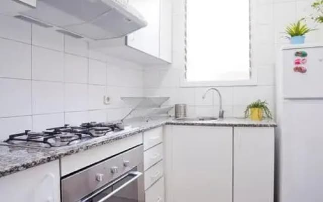 Enzo B&B Montjuic - photo 4