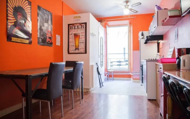 Apartment on Place Massena - photo 4