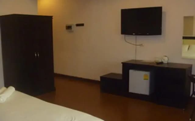 Luxury Resort - photo 2
