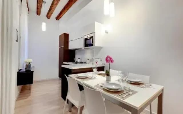 Botteri Palace Apartments - photo 5