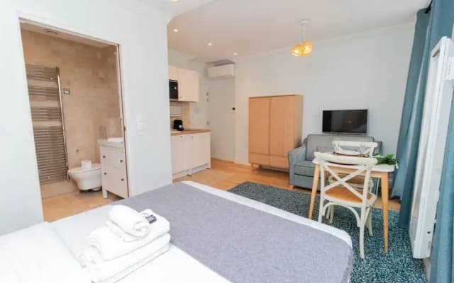 Superb and New Studio in the Center of Paris - photo 2