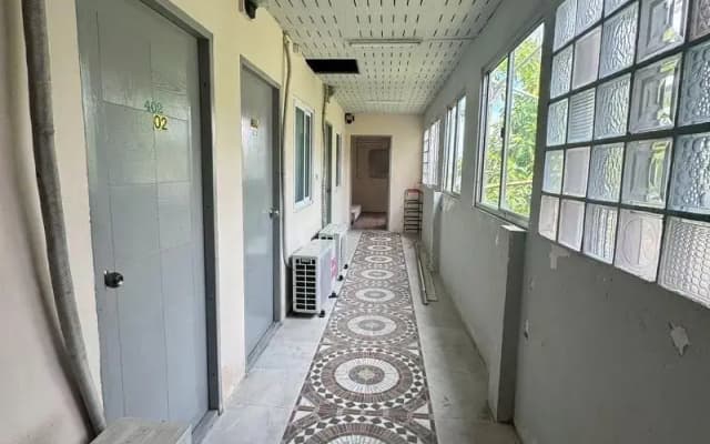 Sukhum Mega Bangna Guest House - photo 5