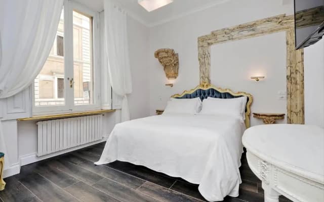 Luxury Rooms - photo 2