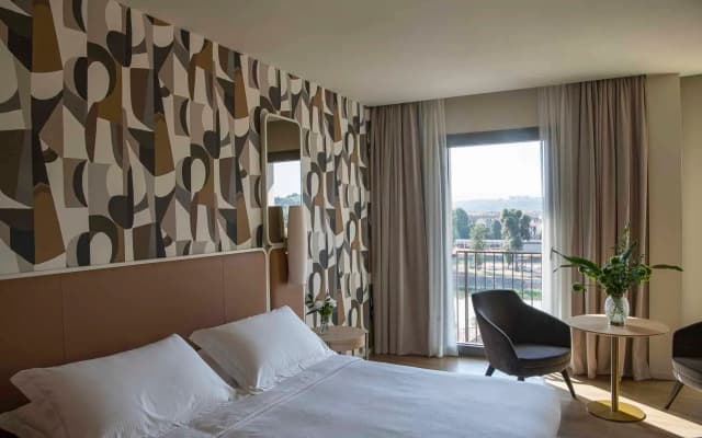 Columbus Urban Resort - photo 3