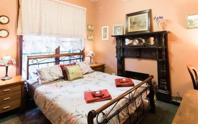 Rustic Refuge Guesthouse - photo 5