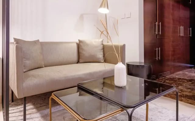 Stylish Studio Apartment-Sparkle Towers - photo 5