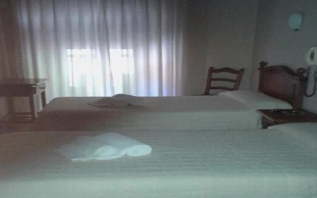 Hostal Ginebra - photo 3