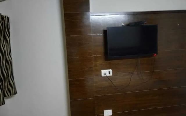 ADB Rooms Hotel Chander Palace - photo 2