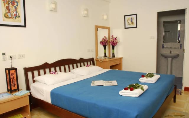 The Expat Hotel - photo 4