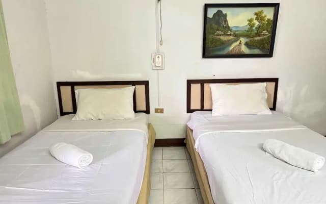Hotel O Top North Guesthouse - photo 3