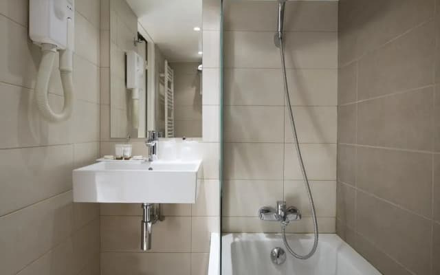Hotel Le Compostelle - photo 4