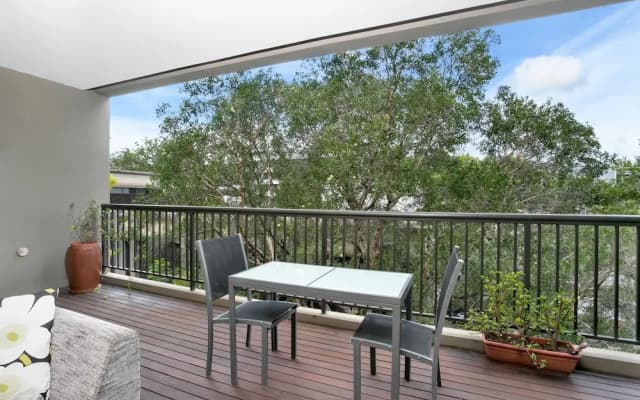 Surry Hills 1 Bedroom Apartment - ADEL1 - photo 3