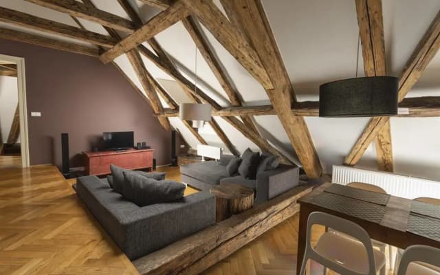 Three Golden Crowns Apartments - photo 3