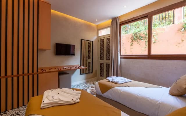 Yanis Guest House - photo 5