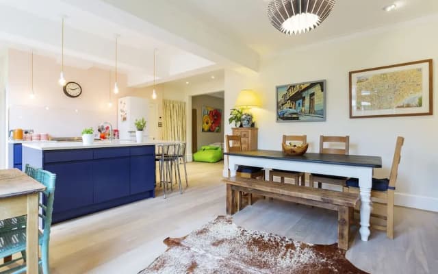 Albert Bridge Apartment - photo 4