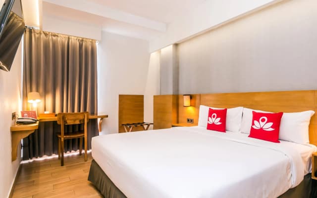 ZenRooms Denpasar Gatot Subroto - photo 4