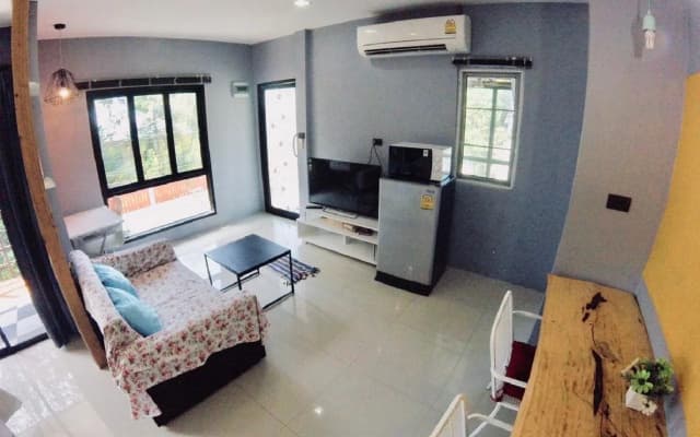Aree Guesthouse2 - photo 5