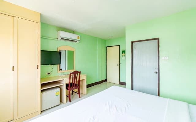 Woodlands Inn - photo 3