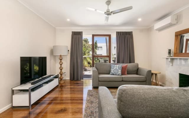 Boutique Stays - Sandy Breeze 1 - photo 4