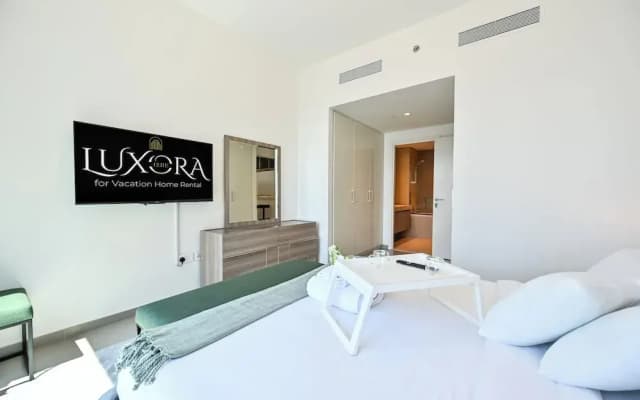 Burj Khalifa View - 2 BR - PS5 - Pool - photo 3