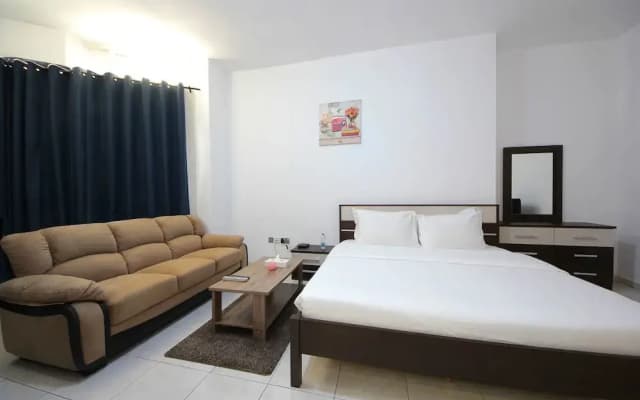 Signature Holiday Homes- Marina Studio - photo 5