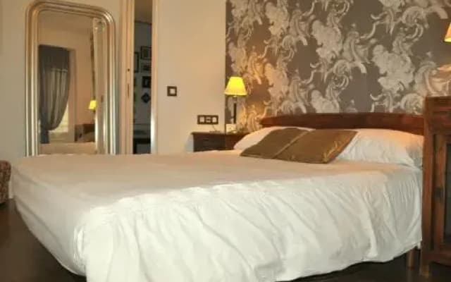 Luxury Muntaner Plaza - photo 2