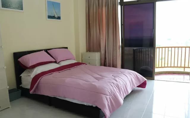 Cutie's Holiday Condominium - photo 2